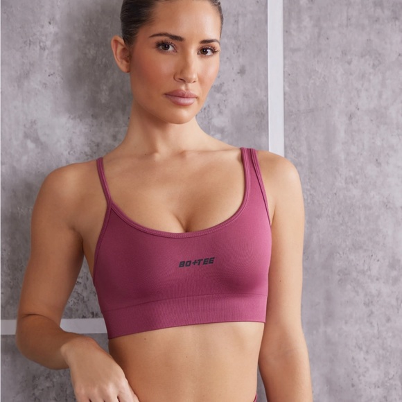 Bo+Tee sports bra - Picture 1 of 4